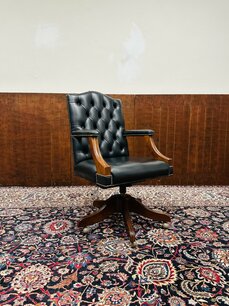 Engelse President Chair Zwart