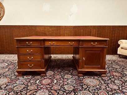 Antiek Engels Bureau Partnerdesk