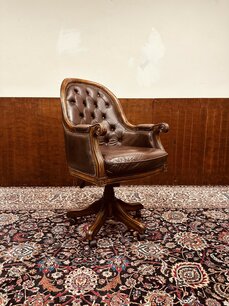 Engelse Klassieke Chesterfield Bureaustoel