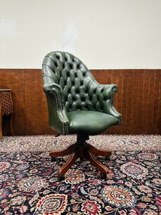 Groene Engelse Chesterfield Director Chair
