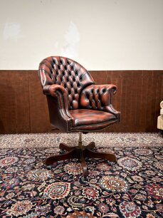 Classic English Springvale Chesterfield Office Chair