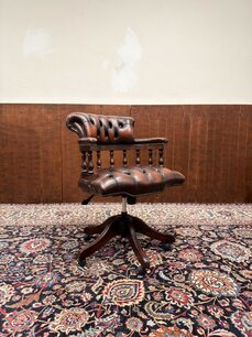 NIEUWE! Klassiek Engels Chesterfield Captain Chair