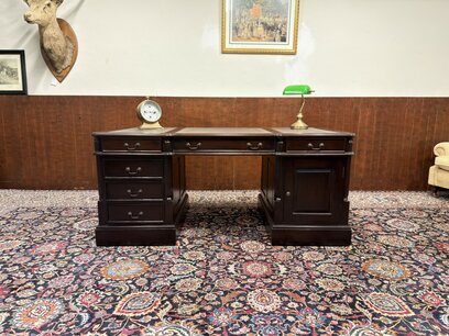 Klassieke Engelse Chesterfield Bureau Partnerdesk