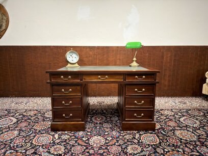 Klassiek Engels Bureau met Groen Leder