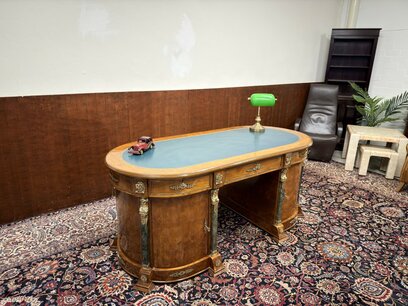 Antieke Franse Louis XIV Ovaal Bureau