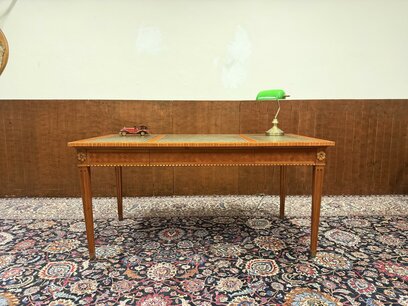 Klassieke Engelse schrijftafel