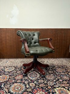 Groen Engelse Chesterfield Bureaustoel