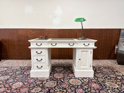 Klassiek Engels Wit Chesterfield Bureau