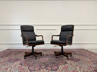 Set Klassiek Engelse Chesterfield Bureaustoelen