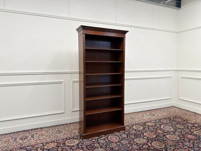 Engels Klassieke Open Boekenkast