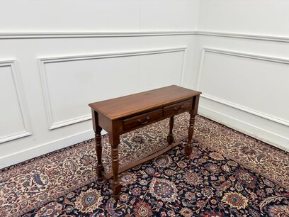 Klassiek Engelse Sidetable