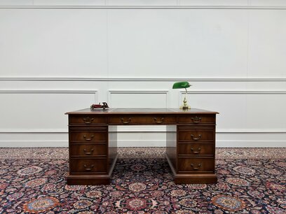 Klassiek Engels Bureau met Zwarte Inleg