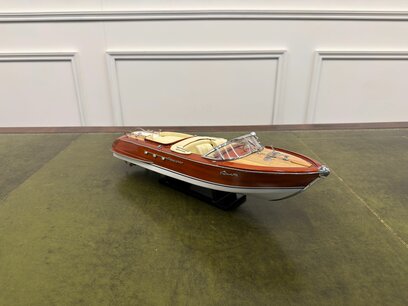 Schaalmodel Modelboot Riva Aquarama