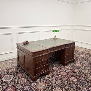 Classic English Partnerdesk Desk Green Leather