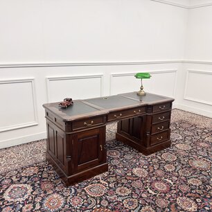 Classic English Desk with Black Leather
