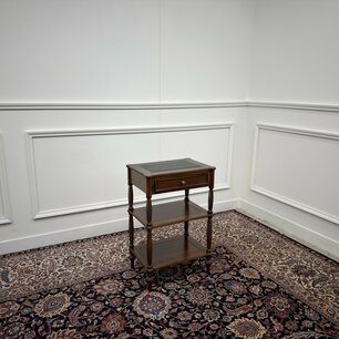 Klassieke Engelse Sidetable