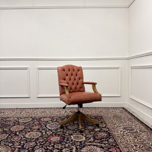 Klassieke Engelse Zalm Kleurige Bureaustoel
