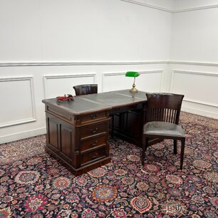 Klassiek Engels Bureau Set met Bureaustoelen