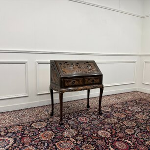 Antieke Aziatische Secretaire met houtsnijwerk