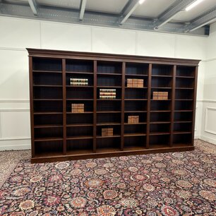 Grote Klassiek Engelse Open Boekenkast