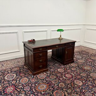 Klassiek Engelse Bureau Groen Leder Ingelegd