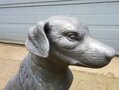 Groot antiek gietijzeren standbeeld jachthond