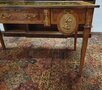 Antieke Franse schrijftafel met inlegwerk en bronzen ornamenten