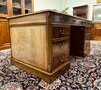 Heldense mahonie bureau met lederen blad