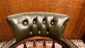 Klassieke Engelse Chesterfield Captain Chair